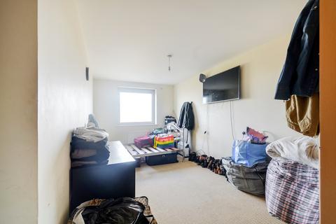 2 bedroom apartment for sale, at Bridge House, Defence Close, London SE28