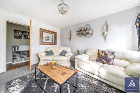 4 Ellesmere Crescent, Brackley, NN13 6BS