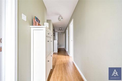 4 Ellesmere Crescent, Brackley, NN13 6BS