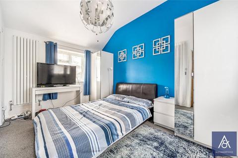 4 Ellesmere Crescent, Brackley, NN13 6BS