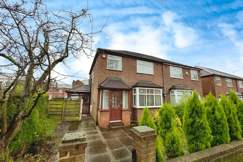 3 bedroom semi-detached house for sale - Spencer Avenue, Whitefield, M45