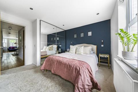 Flat 3, 14 Waldram Park Road, London, SE23 2PN