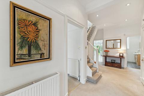2 Atholl Drive, Giffnock, Glasgow, G46 6QR