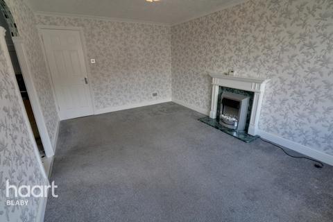 2 bedroom bungalow for sale, Hewes Close, Leicester