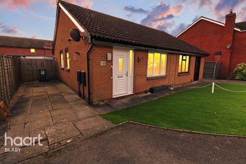 2 bedroom bungalow for sale, Hewes Close, Leicester