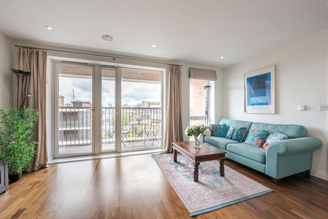 2 bedroom flat for sale, Battersea Park Road, London SW11