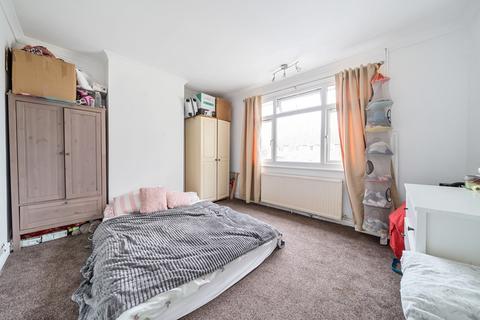2 bedroom maisonette for sale, Willow Road, Ealing