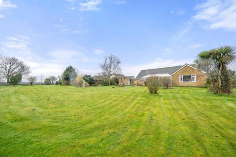 4 bedroom detached bungalow for sale, Partney Road, Sausthorpe, PE23