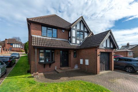 4 bedroom detached house for sale, Dowlerville Road, Orpington, Kent, BR6