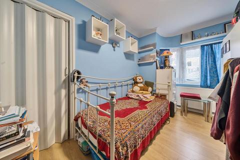 2 bedroom maisonette for sale, Slough,  Berkshire,  SL2,  SL2