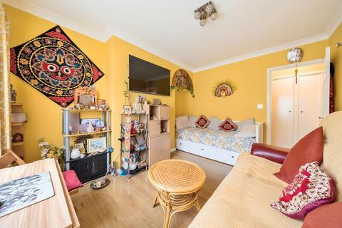 2 bedroom maisonette for sale, Slough,  Berkshire,  SL2,  SL2
