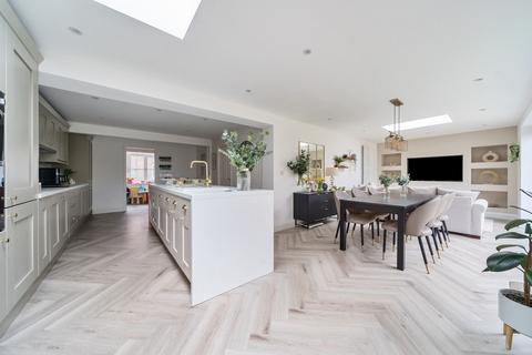 15 Thoresby Drive, Hereford, HR2 7RF