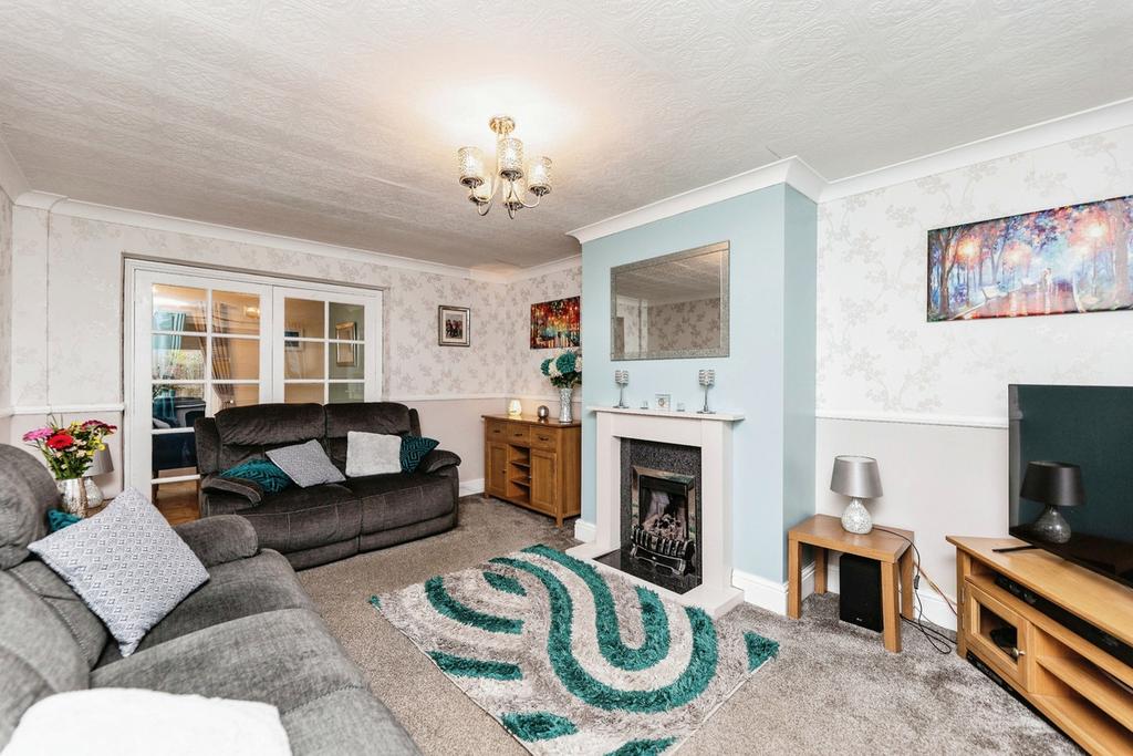 Manor Garth, Kellington, Goole DN14 3 bed semidetached house for sale