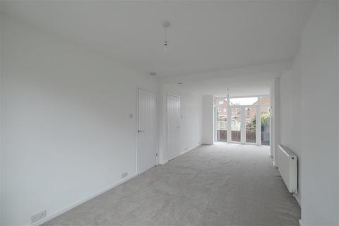 3 bedroom semi-detached house for sale, Lickey Road, Rednal, Birmingham, B45 8RY