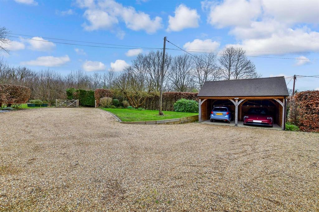 Driveway/Parking