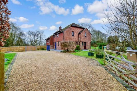 Mulberry House Malling Road, Teston, Maidstone, ME18 5BH