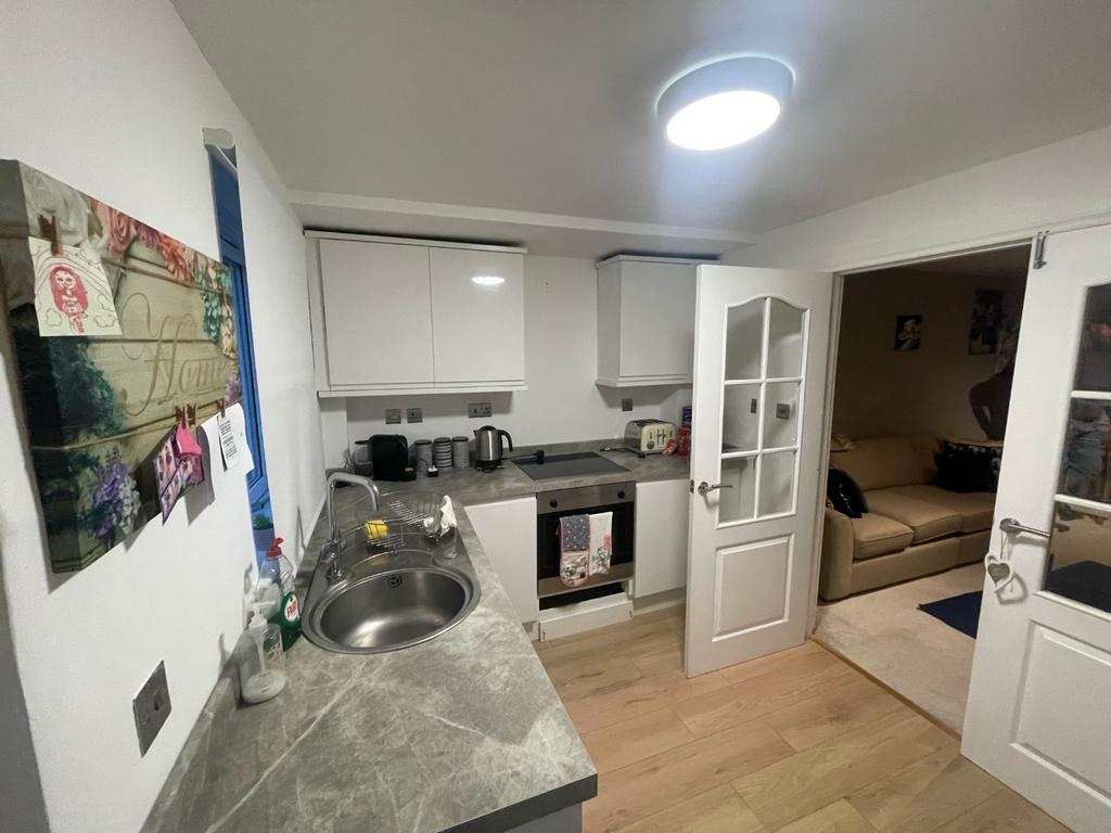 East Calder, Livingston EH53 2 bed terraced house for sale £115,000