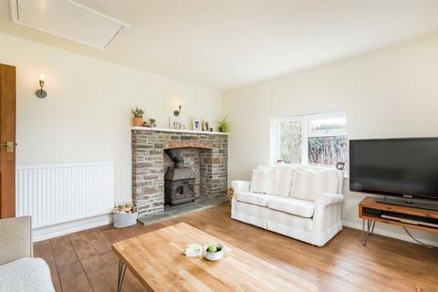 Wellside Wedge Backwell Common, Backwell, Bristol, BS48 3AE