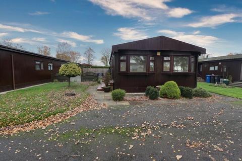 2 bedroom park home for sale, The Elms Retirement Park