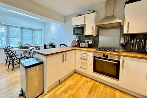 3 bedroom terraced house for sale, White Hart Meadow, Beaconsfield, HP9