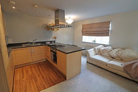 2 bedroom flat for sale, London Road, Grays RM20