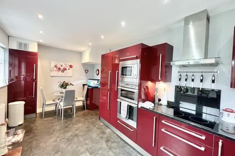 23 Highcroft Avenue, Bispham, Blackpool, FY2 0BT