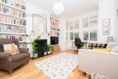 23 Drayton Grove, London, W13 0LA