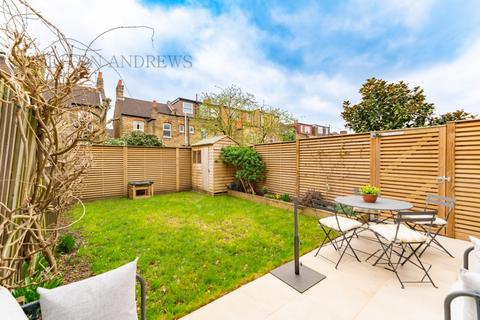 23 Drayton Grove, London, W13 0LA