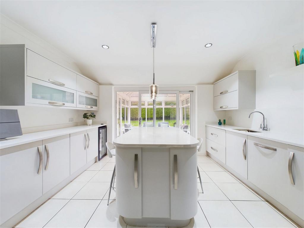 TURNPIKE ROAD, AUGHTON, L39 3LD 4 bed detached house for sale £560,000