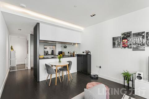 2 bedroom apartment for sale, Marsh Wall, Canary Wharf, E14 9ZN