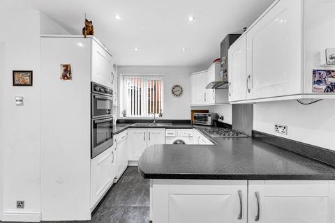 4 Dellside Close, Ashton In Makerfield, Wigan, WN4 0ND