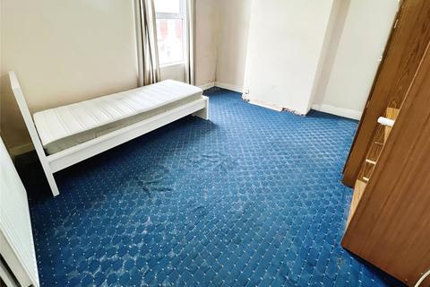 104 Bruford Road, Wolverhampton, WV3 0BA