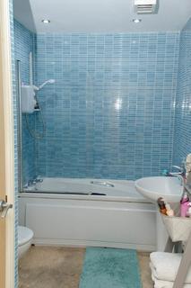 2 bedroom flat for sale, Kepwick Road, Hamilton, Leicester, LE5