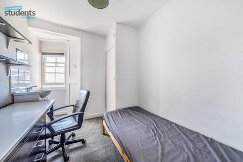 House share to rent, Bedford Square, East Sussex BN1