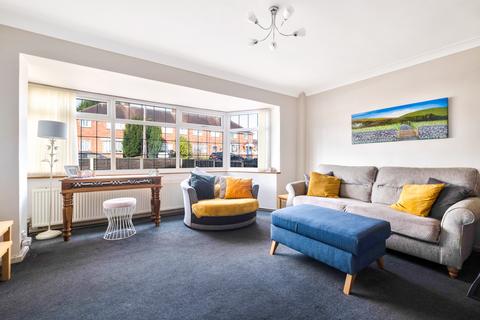 30 Falcon Lodge Crescent, Sutton Coldfield, B75 7RD