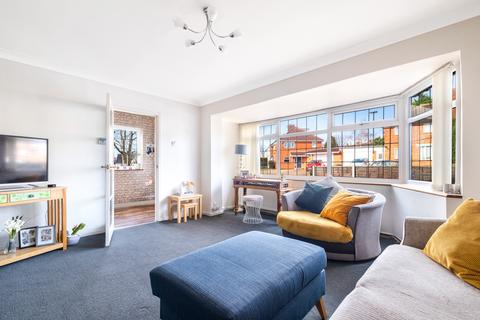 30 Falcon Lodge Crescent, Sutton Coldfield, B75 7RD