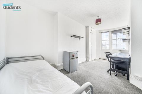 House share to rent, Bedford Square, East Sussex BN1