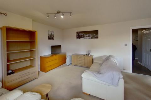 2 bedroom flat to rent, Hanson Park, Glasgow, G31