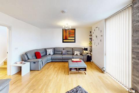 4 bedroom end of terrace house for sale, Millbay Road, Millbay, Plymouth
