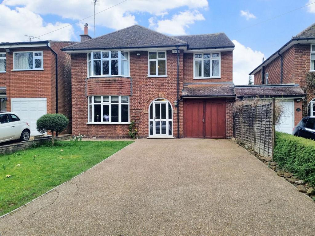 Sywell Road, Overstone, Northampton NN6 0AN 4 bed detached house for