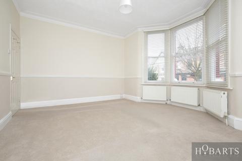 2 bedroom flat to rent, Bourne Road , Crouch End, Londoon N8