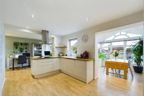 12 Bomford Hill, Worcester, WR4 0PW