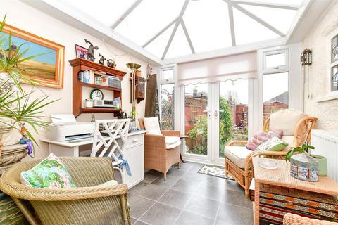 3 bedroom semi-detached house for sale, Kingsway Avenue, South Croydon, Surrey