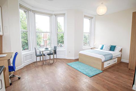 Studio to rent, Apt 11,  47-49 East Parade #386682