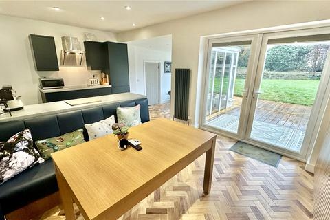 8 Downs Crescent, Gawber, Barnsley, S75 2JF