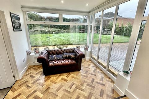 8 Downs Crescent, Gawber, Barnsley, S75 2JF