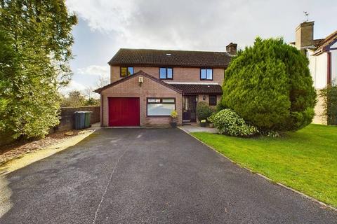 5 bedroom detached house for sale, Troed Y Garth, Pentyrch, Cardiff. CF15