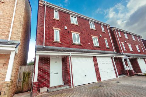 42 Ashby Gardens, Hyde, SK14 3EY