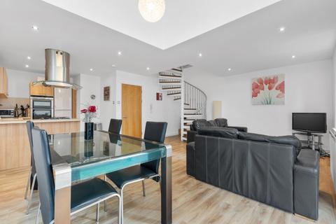 2 bedroom flat for sale, Dunlop Street, Glasgow G1