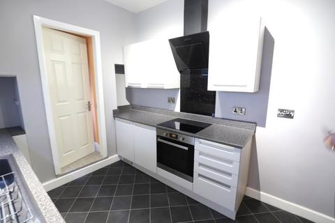 2 bedroom terraced house to rent, London Road, Stoke-on-Trent, ST4